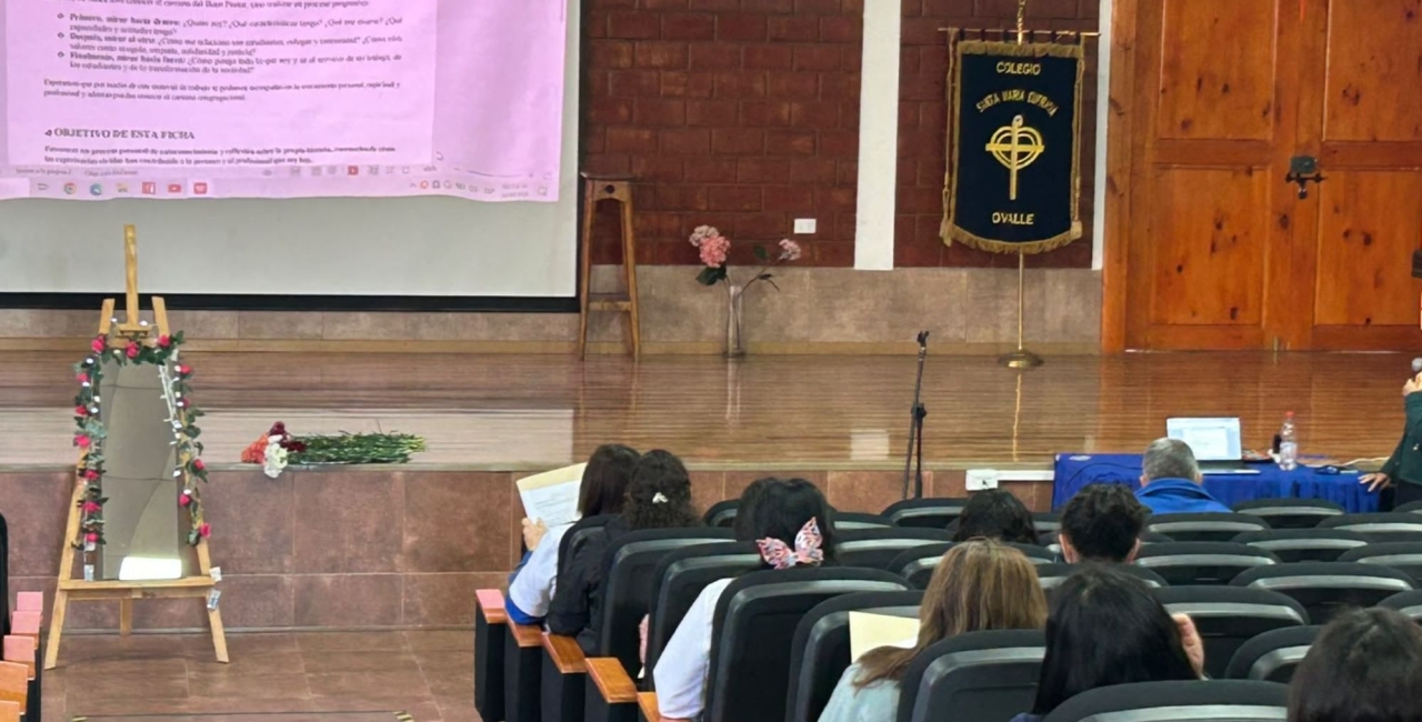Funcionarios participan en un nuevo encuentro reflexivo 